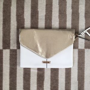 🌿River Island Clutch